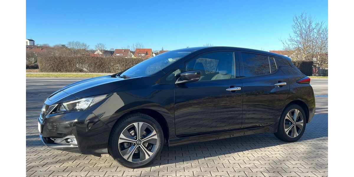 Nissan Leaf 21.750 km 16.950 &euro; Ludwigsburg 71634