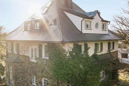 Haus Stuttgart Bopser - 12 Zimmer, 462 m&sup2;, 2.990.000&euro; | Angebot:24782993