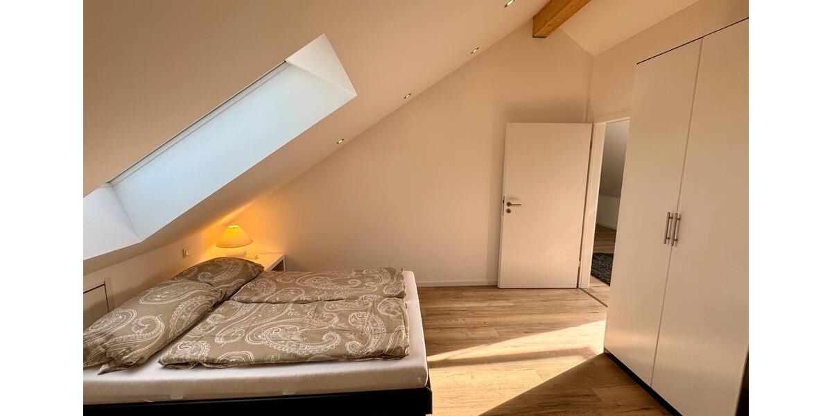 Dachgeschoßwohnung Grafenau - 2.5 Zimmer, 85 m&sup2;, 1.500&euro; | Angebot:24590396