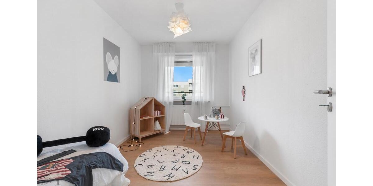 Dachgeschoßwohnung Esslingen am Neckar - 3 Zimmer, 72 m&sup2;, 1.200&euro; | Angebot:27583940