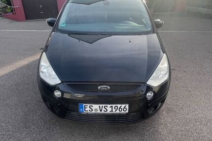 Ford S-Max 227.700 km 2.899 &euro; Esslingen am Neckar 73734
