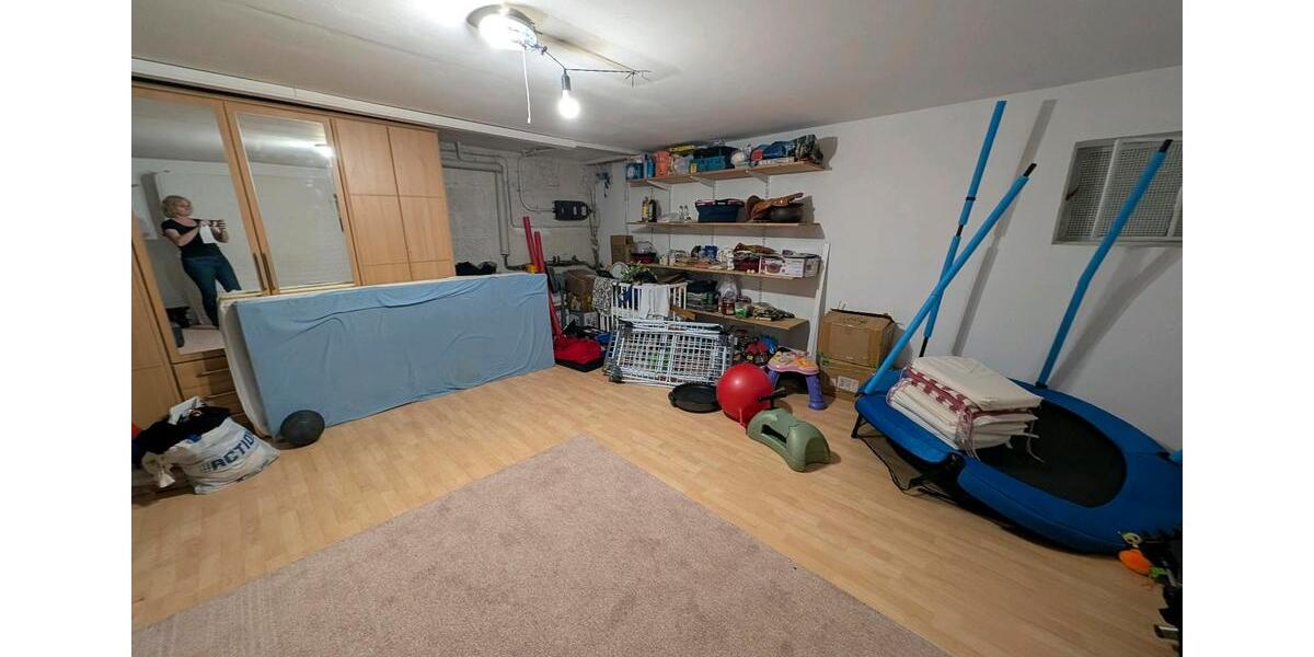 Einfamilienhaus Weinstadt - 4.5 Zimmer, 100 m&sup2;, 350.000&euro; | Angebot:27045433