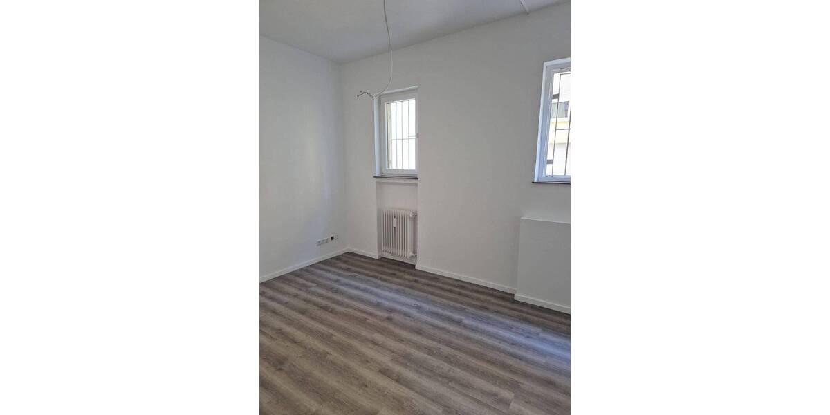Gewerbeobjekt Stuttgart Ost - 3 Zimmer, 1.800&euro; | Angebot:26472842