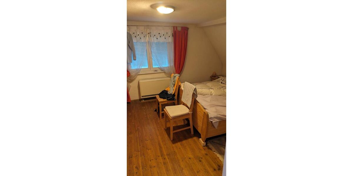 Einfamilienhaus Vaihingen an der Enz - 7 Zimmer, 130 m&sup2;, 298.000&euro; | Angebot:26592937