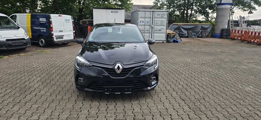 Renault Clio 51.390 km 11.900 &euro; Waiblingen Neustadt ( 15 km von Stuttgart ) 71336