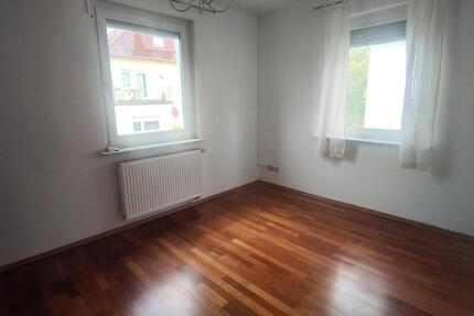 Wohnung Asperg - 3 Zimmer, 70 m&sup2;, 800&euro; | Angebot:27586064