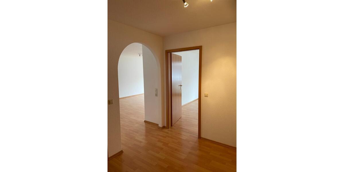Etagenwohnung Sachsenheim - 2.5 Zimmer, 64 m&sup2;, 255.000&euro; | Angebot:24786865