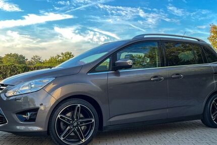 Ford Grand C-Max 104.850 km 6.450 &euro; Ludwigsburg 71634
