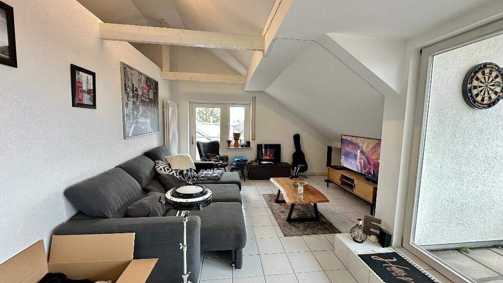 Etagenwohnung Böblingen - 3 Zimmer, 95 m&sup2;, 2.100&euro; | Angebot:25737012