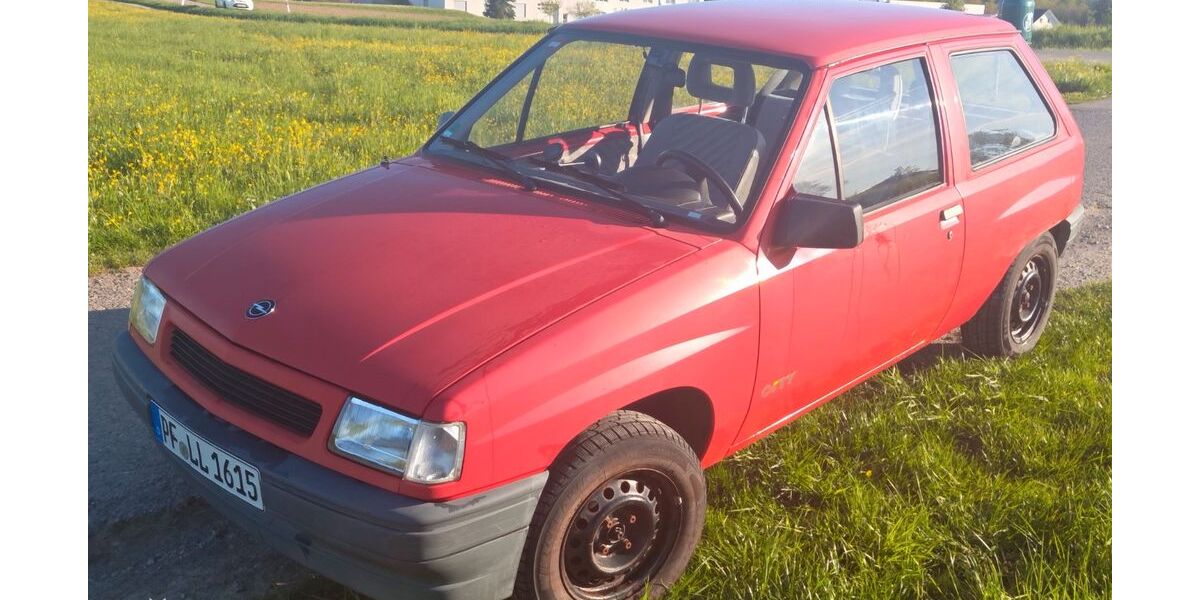 Opel Corsa 91.000 km 3.800 &euro; Wurmberg 75449