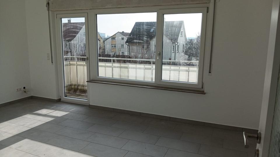 Etagenwohnung Markgröningen - 4 Zimmer, 80 m&sup2;, 980&euro; | Angebot:25087496