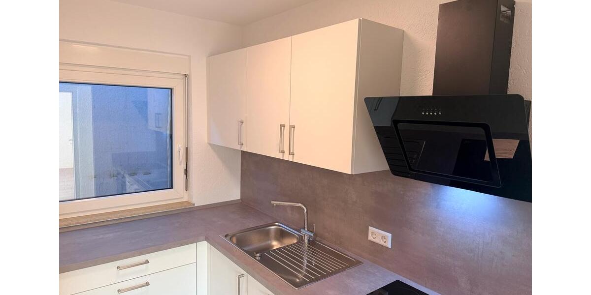 Etagenwohnung Ludwigsburg Hoheneck - 3 Zimmer, 75 m&sup2;, 600&euro; | Angebot:25342638