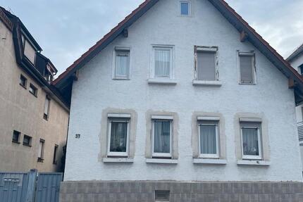 Haus Stuttgart Zuffenhausen - 5 Zimmer, 130 m&sup2;, 650.000&euro; | Angebot:25085457