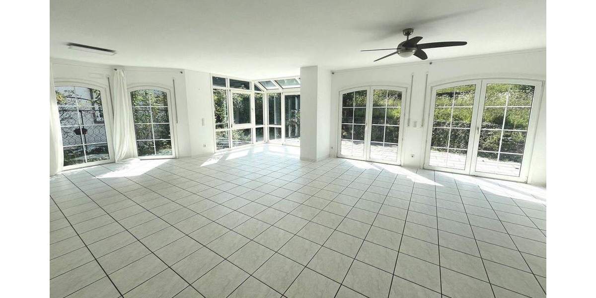 Einfamilienhaus Stuttgart Nord - 7 Zimmer, 242 m&sup2;, 1.690.000&euro; | Angebot:25727195