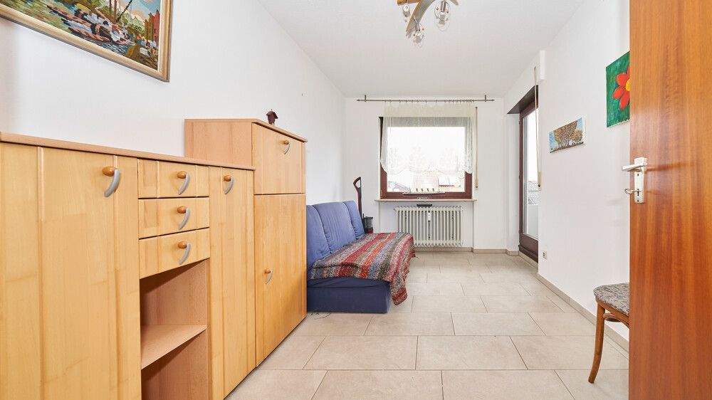 Etagenwohnung Freiberg am Neckar Beihingen - 4 Zimmer, 88 m&sup2;, 299.000&euro; | Angebot:25744142