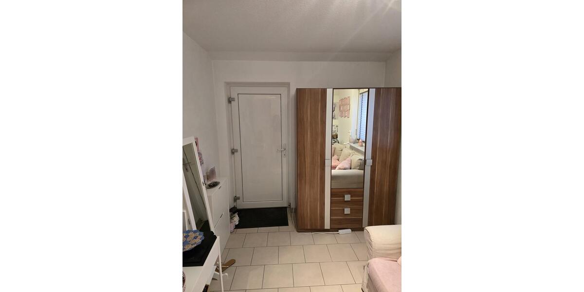 Etagenwohnung Ludwigsburg Eglosheim - 1 Zimmer, 32 m&sup2;, 820&euro; | Angebot:26701173