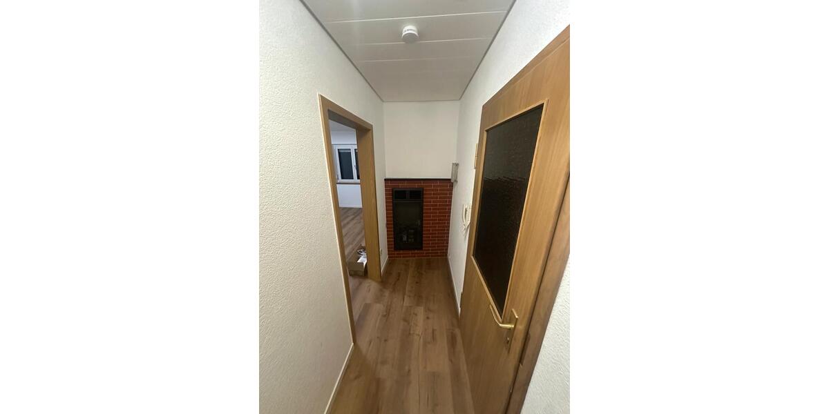 Etagenwohnung Stuttgart Zuffenhausen - 2 Zimmer, 72 m&sup2;, 1.100&euro; | Angebot:24876482