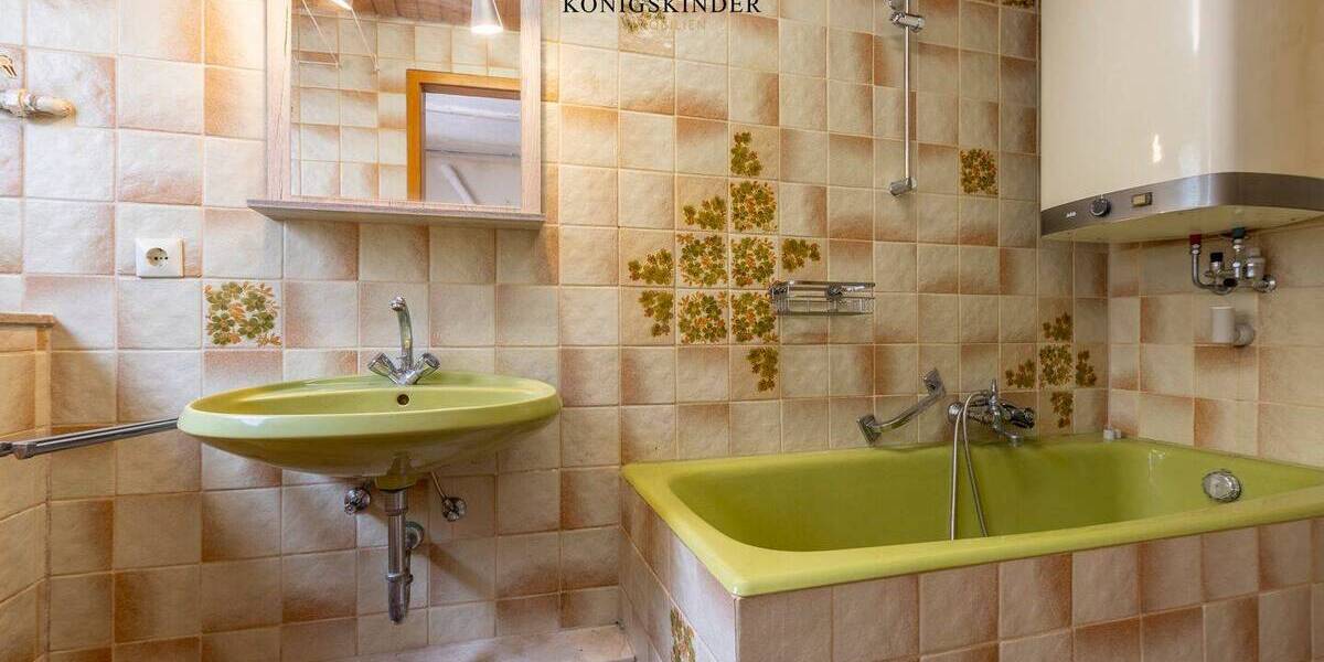 Mehrfamilienhaus, Wohnhaus Hessigheim - 6 Zimmer, 133 m&sup2;, 325.000&euro; | Angebot:25671690