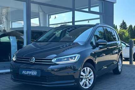 VW Touran 24.500 km 31.900 &euro; Vaihingen/Enz 71665