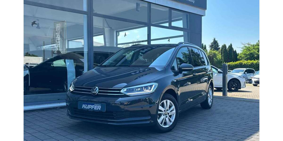 VW Touran 24.500 km 31.900 &euro; Vaihingen/Enz 71665