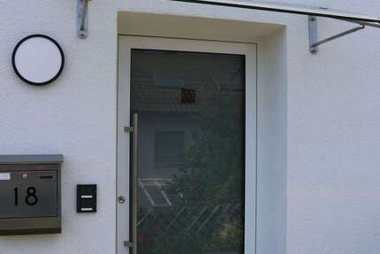 Haus Esslingen a.N. Sankt Bernhardt - 5 Zimmer, 104 m&sup2;, 1.880&euro; | Angebot:27197872