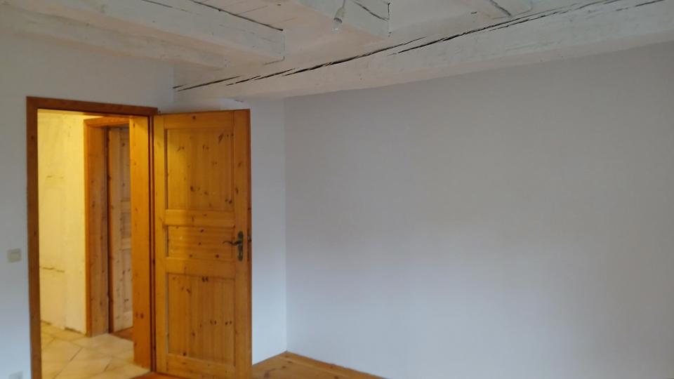 Etagenwohnung Weinstadt - 3.5 Zimmer, 100 m&sup2;, 1.200&euro; | Angebot:24780126