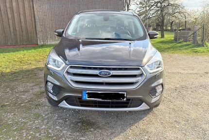 Ford Kuga 63.800 km 12.499 &euro; Vaihingen an der Enz 71665