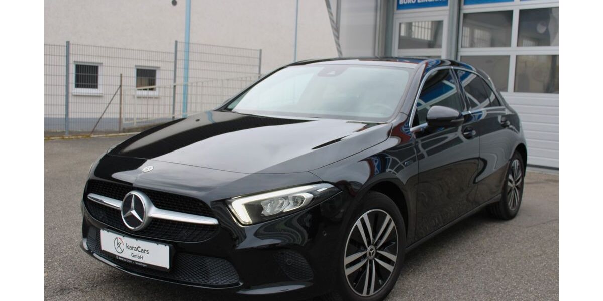 Mercedes-Benz A 250 75.000 km 20.890 &euro; Sindelfingen 71065