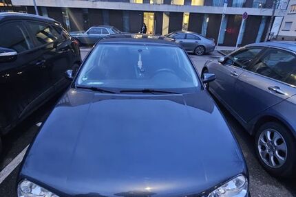 VW Golf 160.000 km 1.700 &euro; Stuttgart 70437