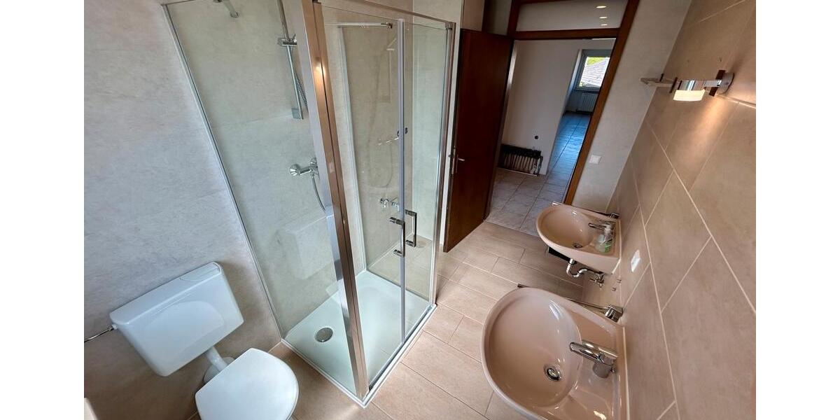 Dachgeschoßwohnung Brackenheim - 3.5 Zimmer, 92 m&sup2;, 950&euro; | Angebot:26440322
