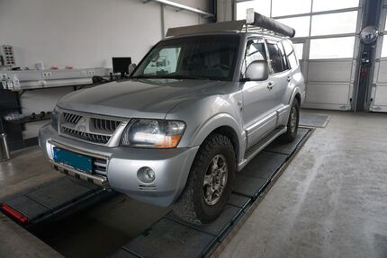 Mitsubishi Pajero 247.000 km 9.950 &euro; Möglingen 71696