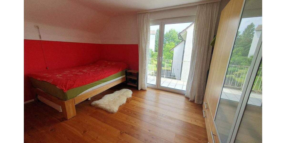 Einfamilienhaus Esslingen Oberesslingen - 7 Zimmer, 170 m&sup2;, 850.000&euro; | Angebot:25657409