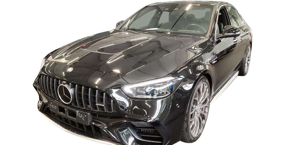 Mercedes-Benz C 63 AMG 8.089 km 76.970 &euro; Waiblingen 71332