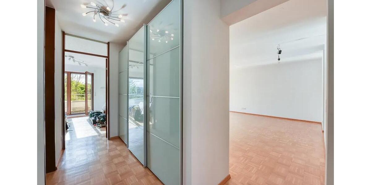 Etagenwohnung Leonberg - 3 Zimmer, 96 m&sup2;, 1.455&euro; | Angebot:27576617