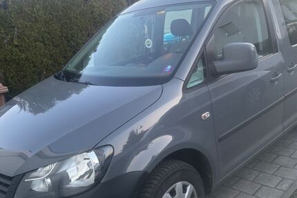 VW Caddy 201.500 km 5.690 &euro; Denkendorf 73770