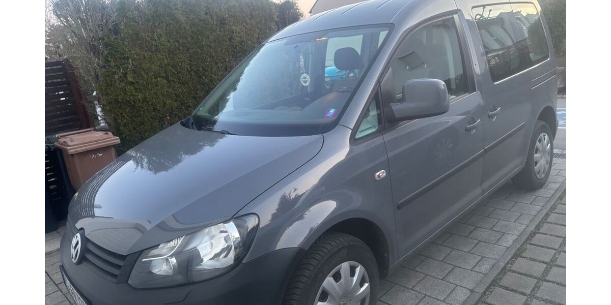 VW Caddy 201.500 km 5.690 &euro; Denkendorf 73770