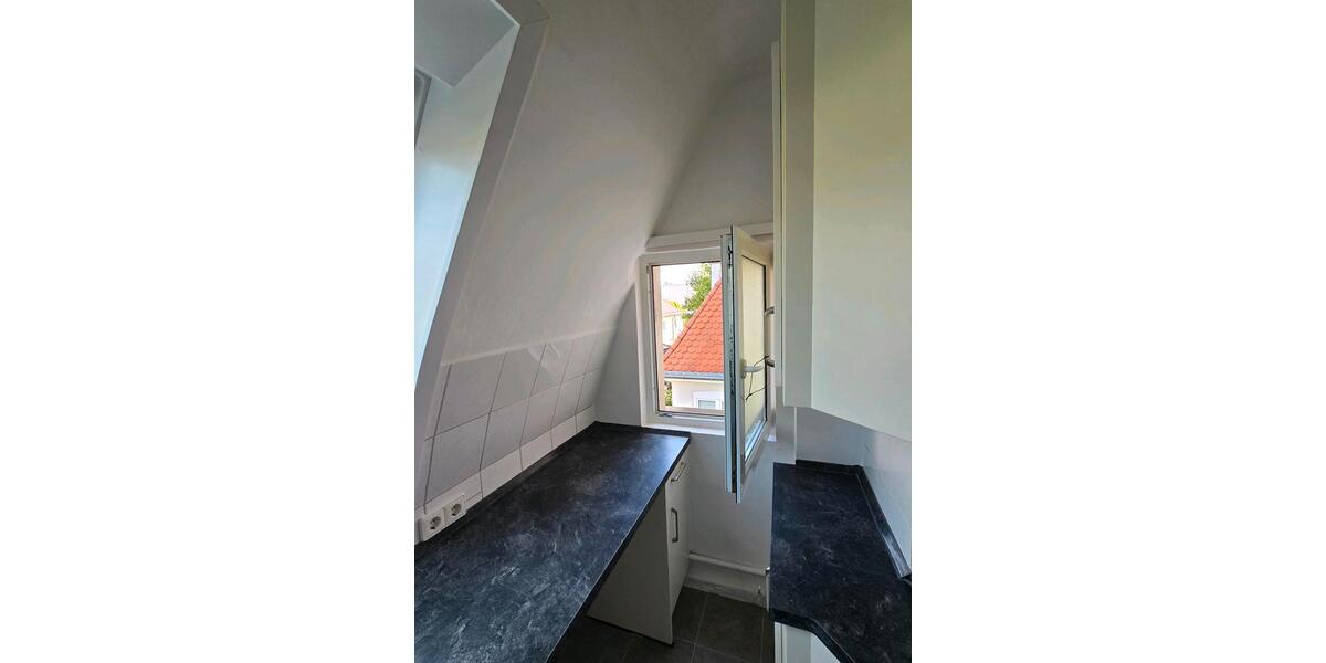 Dachgeschoßwohnung Remseck am Neckar - 3 Zimmer, 67 m&sup2;, 1.150&euro; | Angebot:26423408