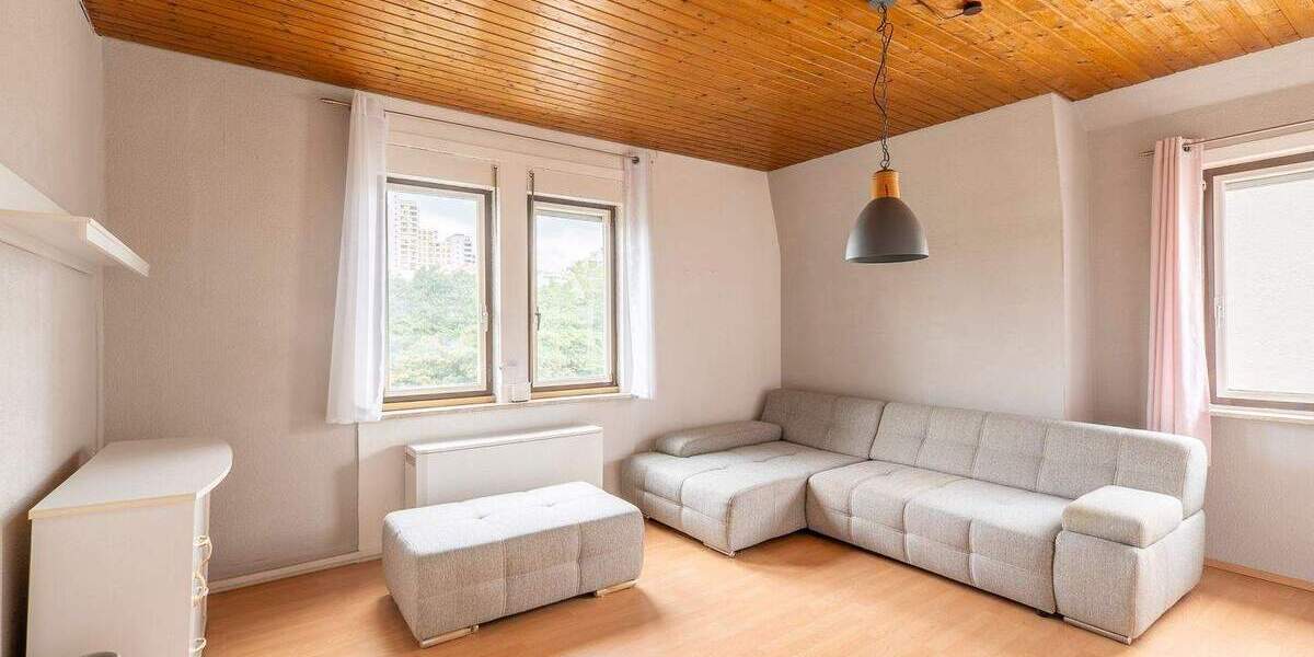 Mehrfamilienhaus, Wohnhaus Ludwigsburg Nord - 8 Zimmer, 203 m&sup2;, 495.000&euro; | Angebot:25742390