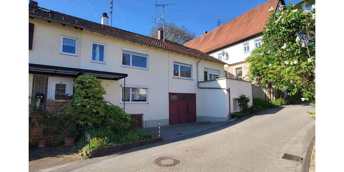 Einfamilienhaus Löwenstein-Hößlinsülz Hößlinsülz - 5 Zimmer, 115 m&sup2;, 178.000&euro; | Angebot:25266729