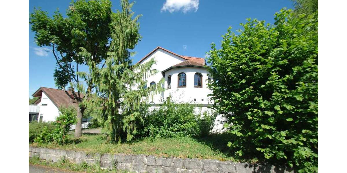 Etagenwohnung Vaihingen - 4.5 Zimmer, 165 m&sup2;, 1.650&euro; | Angebot:26913315