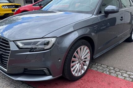 Audi A3 98.500 km 14.900 &euro; Fellbach 70736