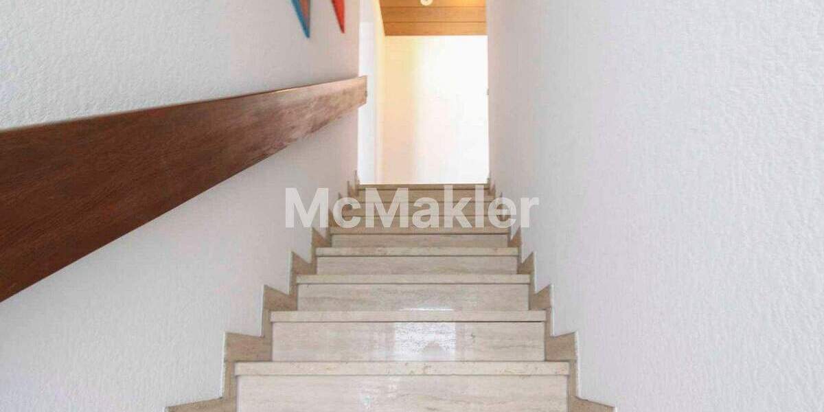 Einfamilienhaus Bietigheim-Bissingen Bissingen - 7 Zimmer, 260 m&sup2;, 749.000&euro; | Angebot:25803315