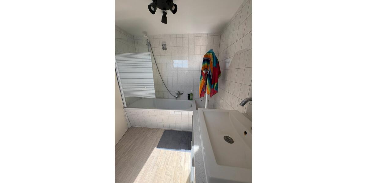 Dachgeschoßwohnung Stuttgart Feuerbach - 2.5 Zimmer, 35 m&sup2;, 169.000&euro; | Angebot:26984824