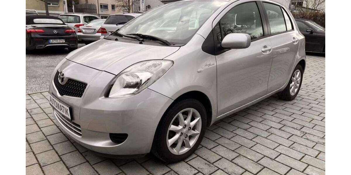 Toyota Yaris 100.000 km 6.450 &euro; Ludwigsburg 71642