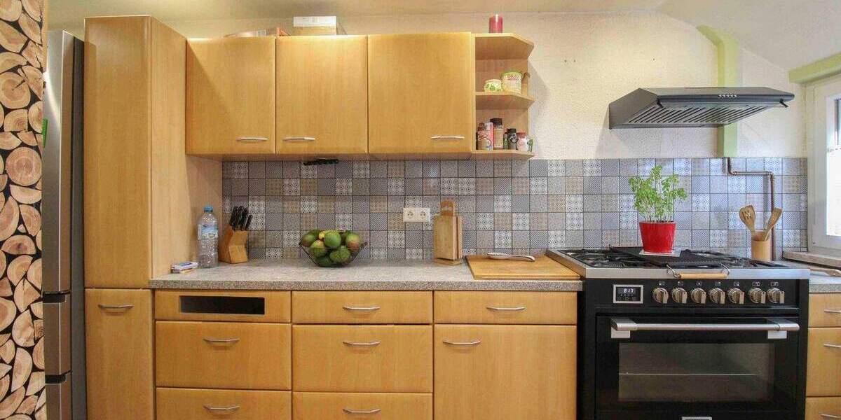 Etagenwohnung Schorndorf - 4 Zimmer, 81 m&sup2;, 265.000&euro; | Angebot:25747391