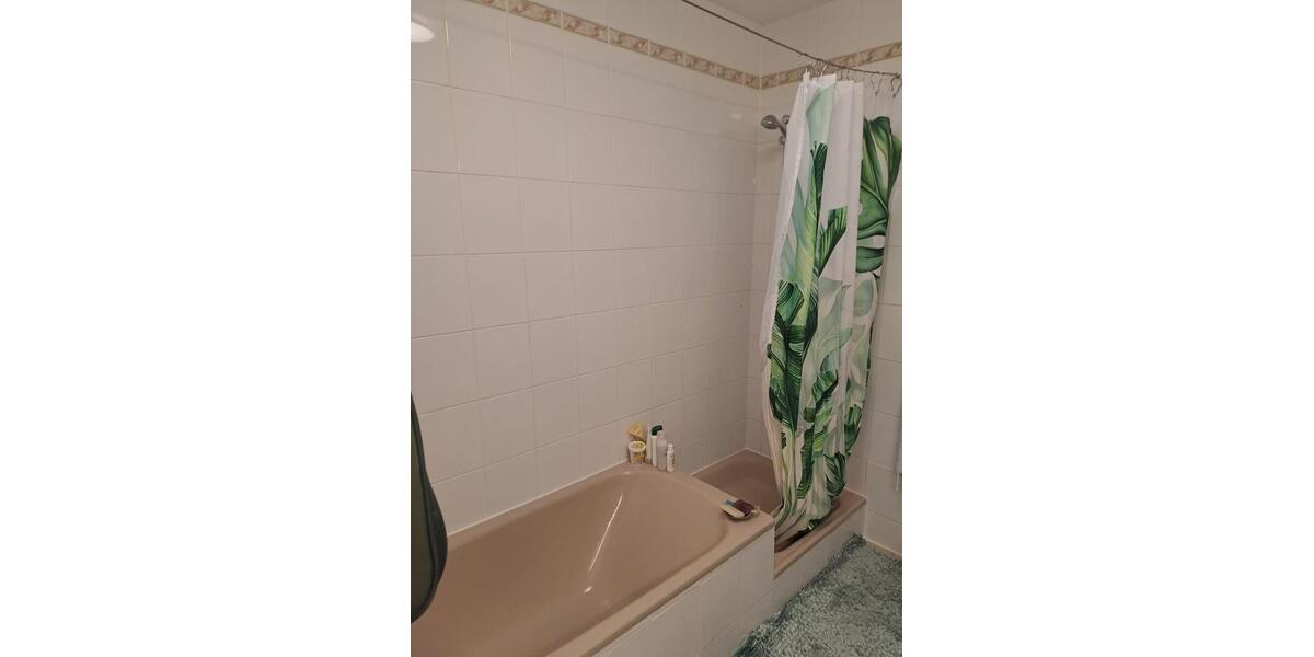 Etagenwohnung Freiberg am Neckar - 3 Zimmer, 95 m&sup2;, 1.150&euro; | Angebot:27544833
