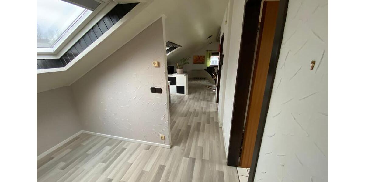 Dachgeschoßwohnung Schorndorf - 2.5 Zimmer, 55 m&sup2;, 590&euro; | Angebot:26396747