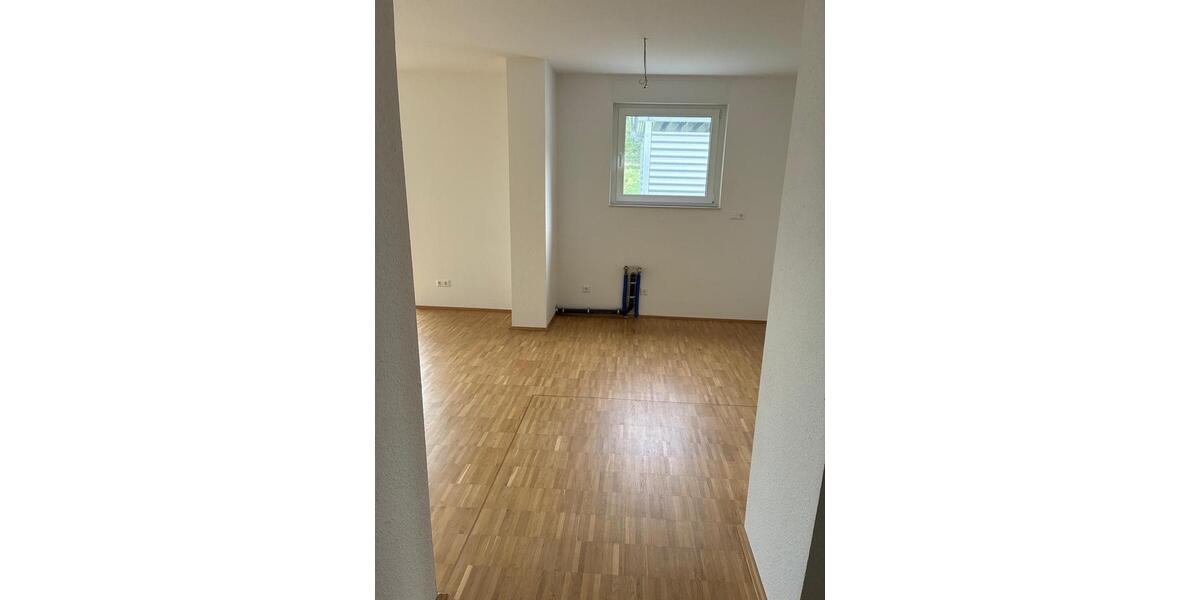 Erdgeschoßwohnung Winnenden - 2 Zimmer, 64 m&sup2;, 1.180&euro; | Angebot:27553692