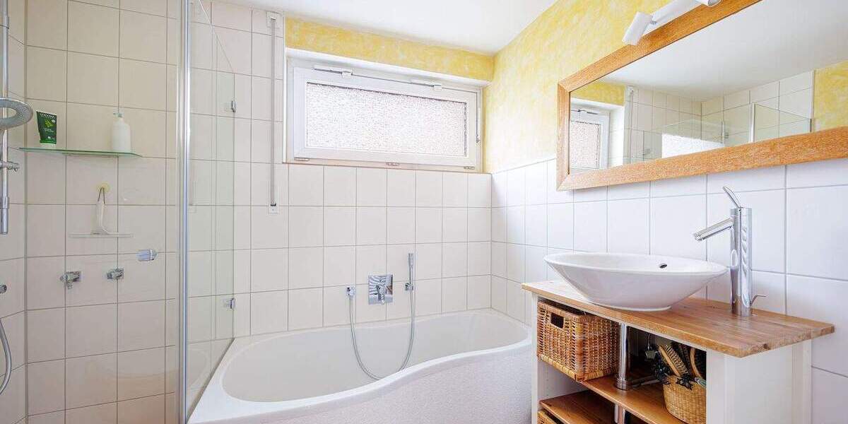 Bungalow Kornwestheim - 4 Zimmer, 113 m&sup2;, 649.000&euro; | Angebot:25742420