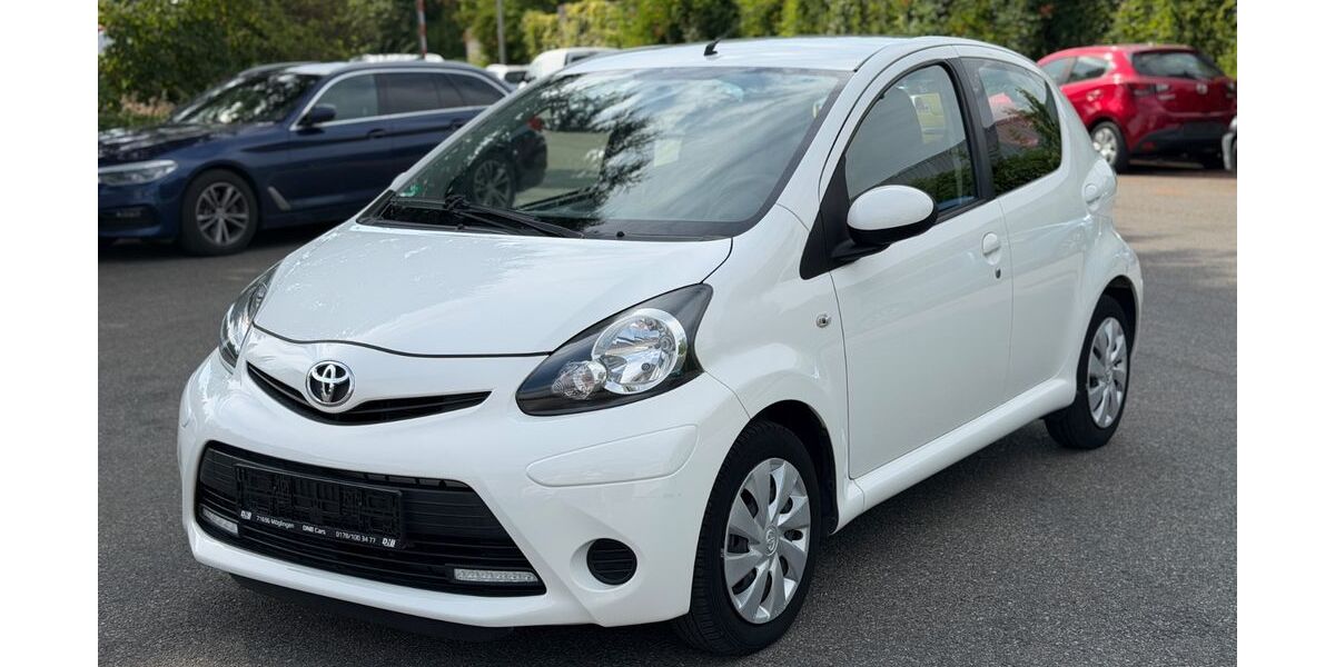 Toyota Aygo (X) 71.000 km 4.990 &euro; Möglingen 71696